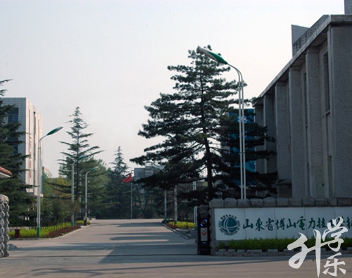 湖南曙光科技技工学校