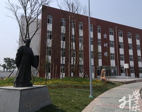 广西医药学校
