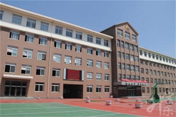 大连市经济贸易学校